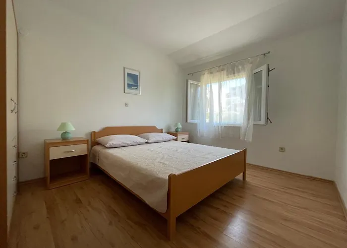 Apartman Arija *